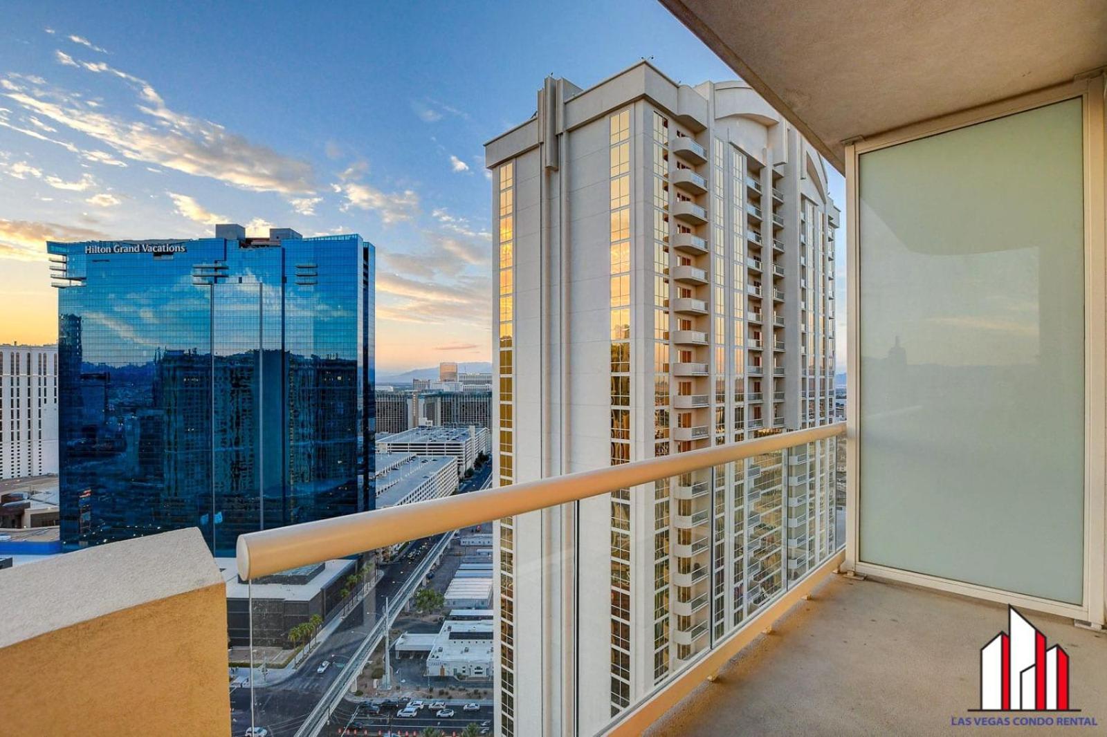 Mgm Signature-30-705 F1 Track & Strip View Balcony Λας Βέγκας Εξωτερικό φωτογραφία